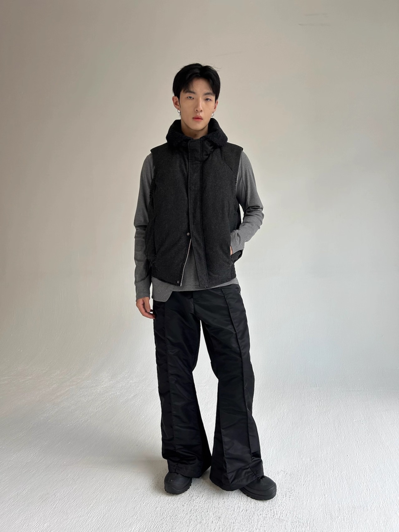 Yausye 20 Multi-structure Wool Vest