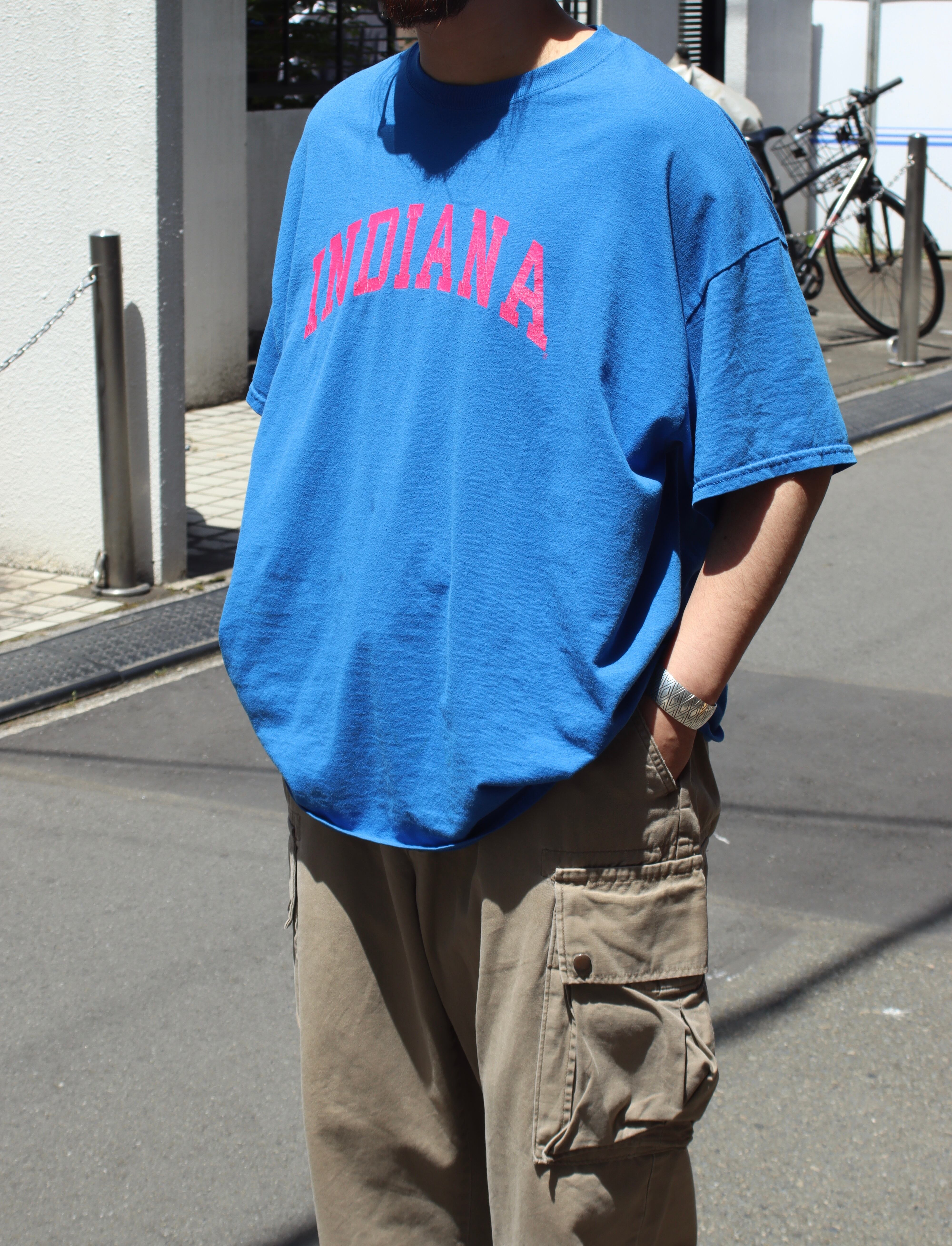 old Indiana printed good color tshirt . size xxlarge . snooze