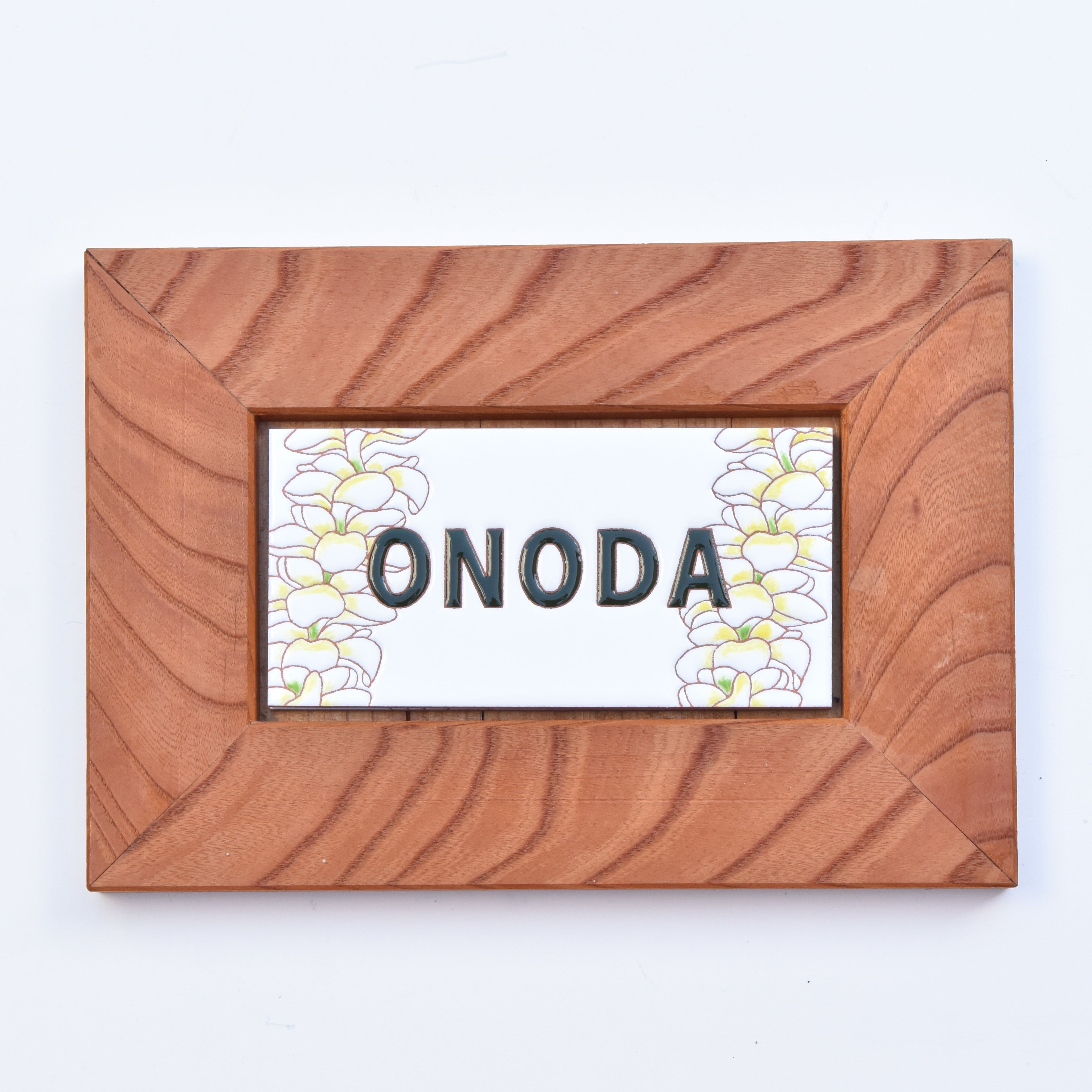 タイル表札 木枠付き 【Plumeria White】 | HawaiianPaintKAN WEBSHOP
