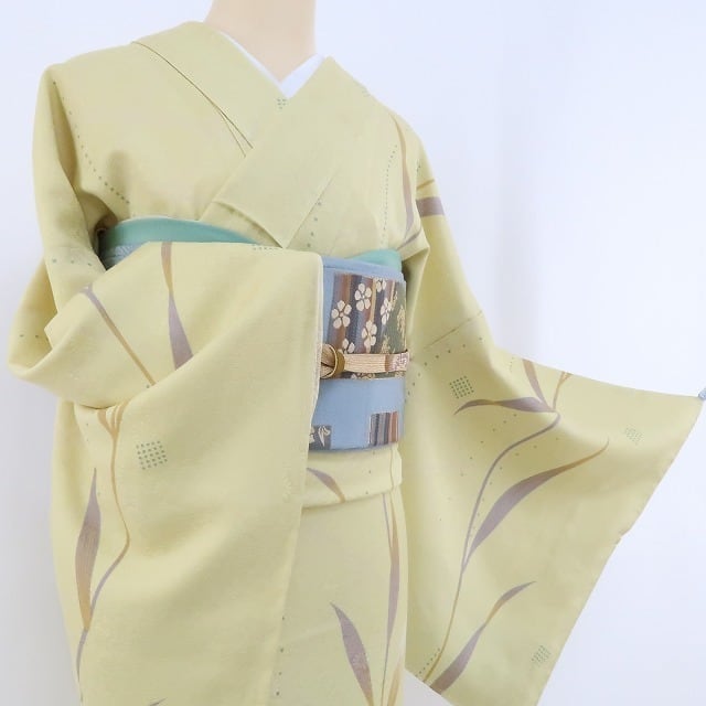 美品 やまと誂製 ゴールドラベル 寺島しのぶ 落款“野花の声に導かれ路 