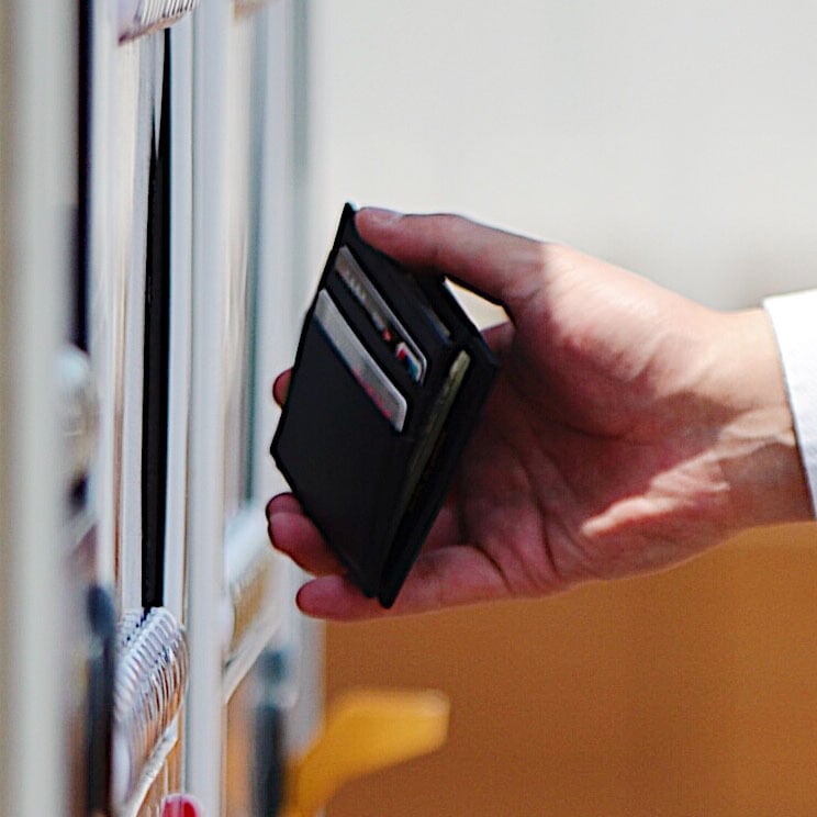 スピンウォレット 】SPIN WALLET | R/E SIDE（リサイド）便利な革製品