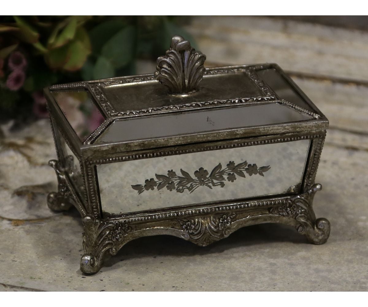 アンティーク　入れ物 アンティーク調のおしゃれなインテリア雑貨、レザー製の