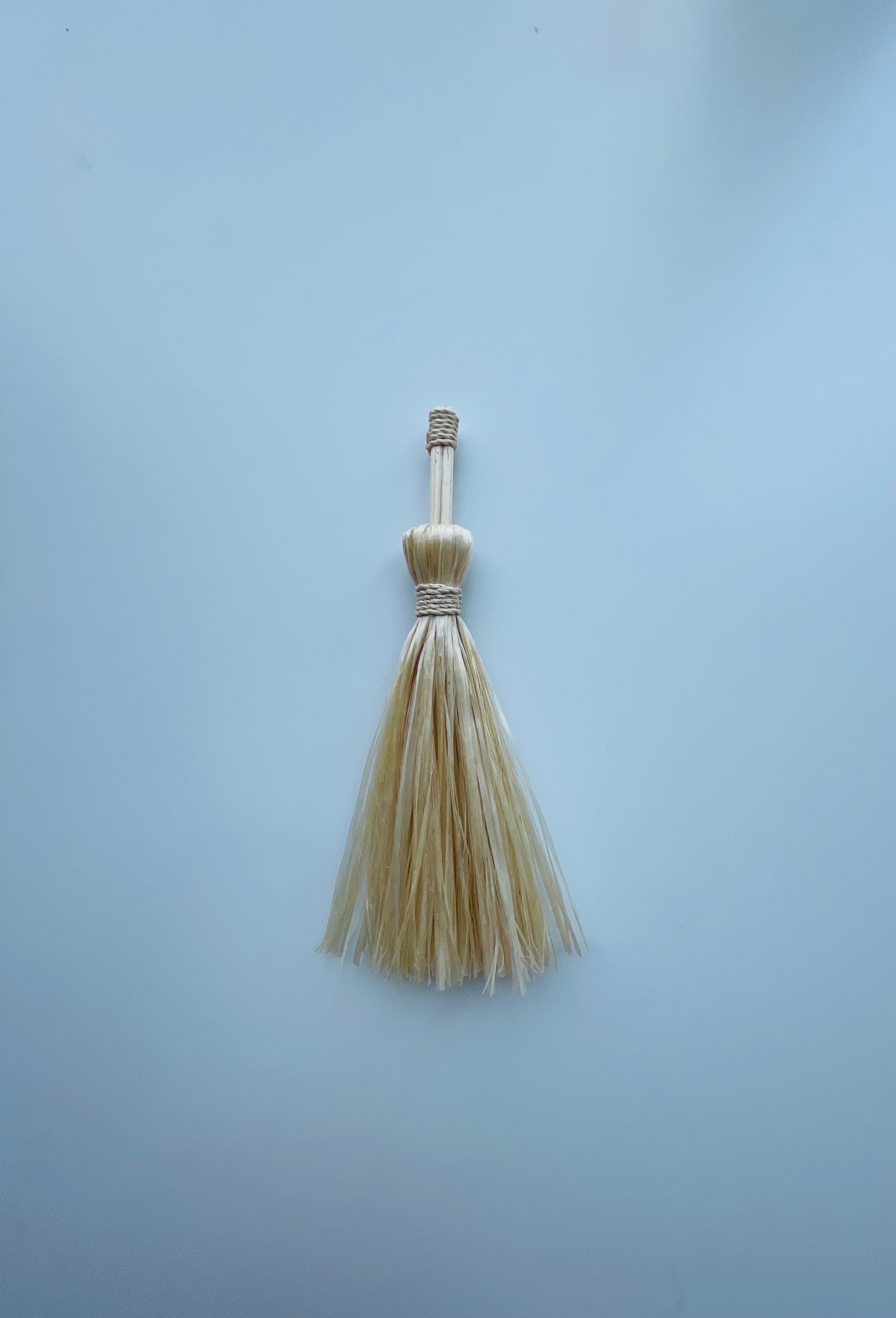 再入荷】精麻祓いほうき ～心身を整える神聖な道具～ | SATYA