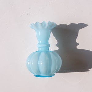 Fenton Milky Frill Vase