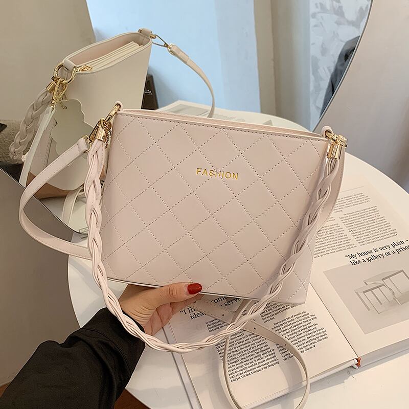 夏insスーパーファイヤースモールバッグメス2020新しいトレンディなファッションテクスチャワイルドネットレッドワンショルダーメッセンジャーバケットバッグ Tiancai_Wing_Bag1974627