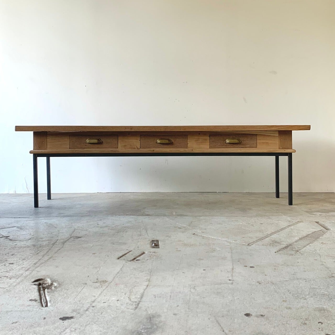 引き出し付きのローボード　テレビ台　 0475