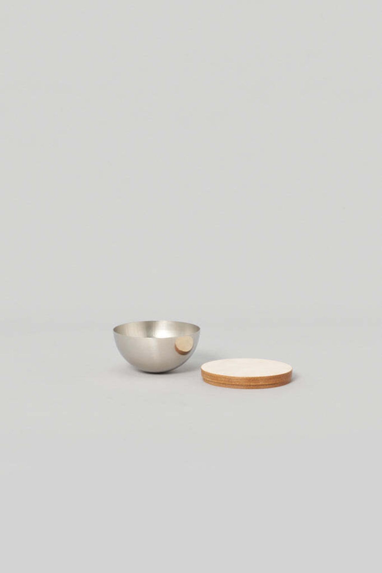 _Fot - bowl S :natural|レザー蓋付きステンレスボウル/ウッドボール付属/フレグランス対応/小物入れ/日本製