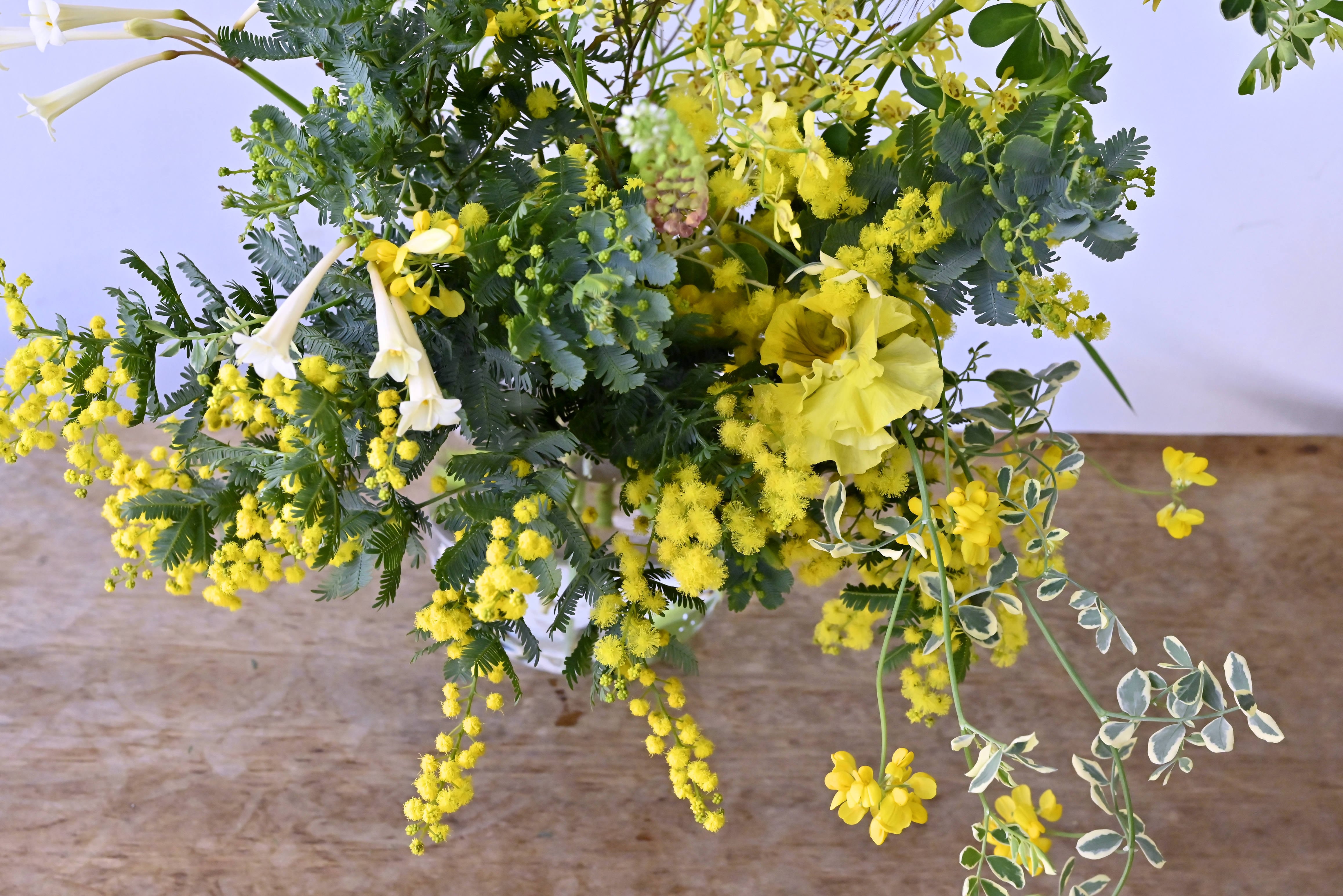 『3/8・ミモザの日』に贈るミモザカラーのブーケ