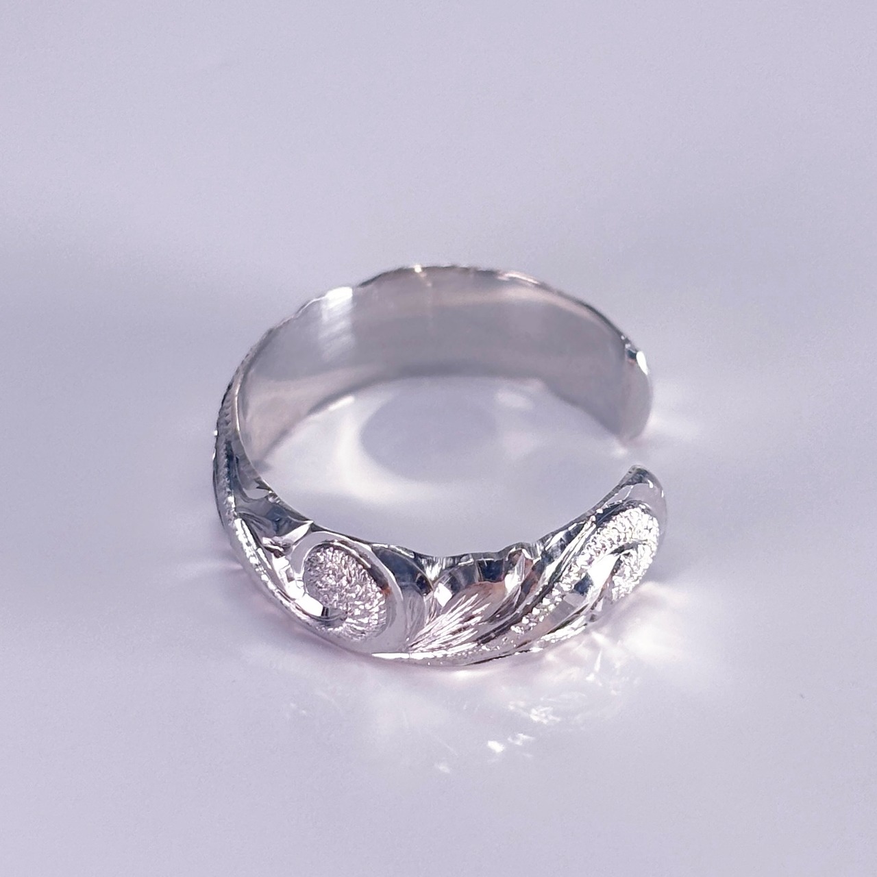 Hawaiian Ring-Scroll-