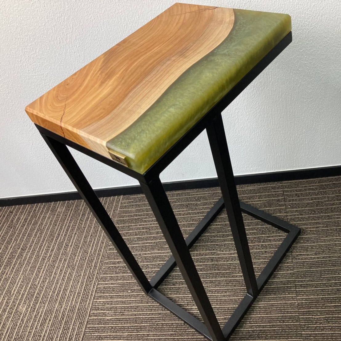 リバーサイドテーブル（グリーン：ケヤキ）mawore-t001 | ジントラショップ