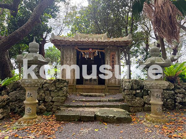 komusuke-select-16_風景・街_石垣島川平観音堂
