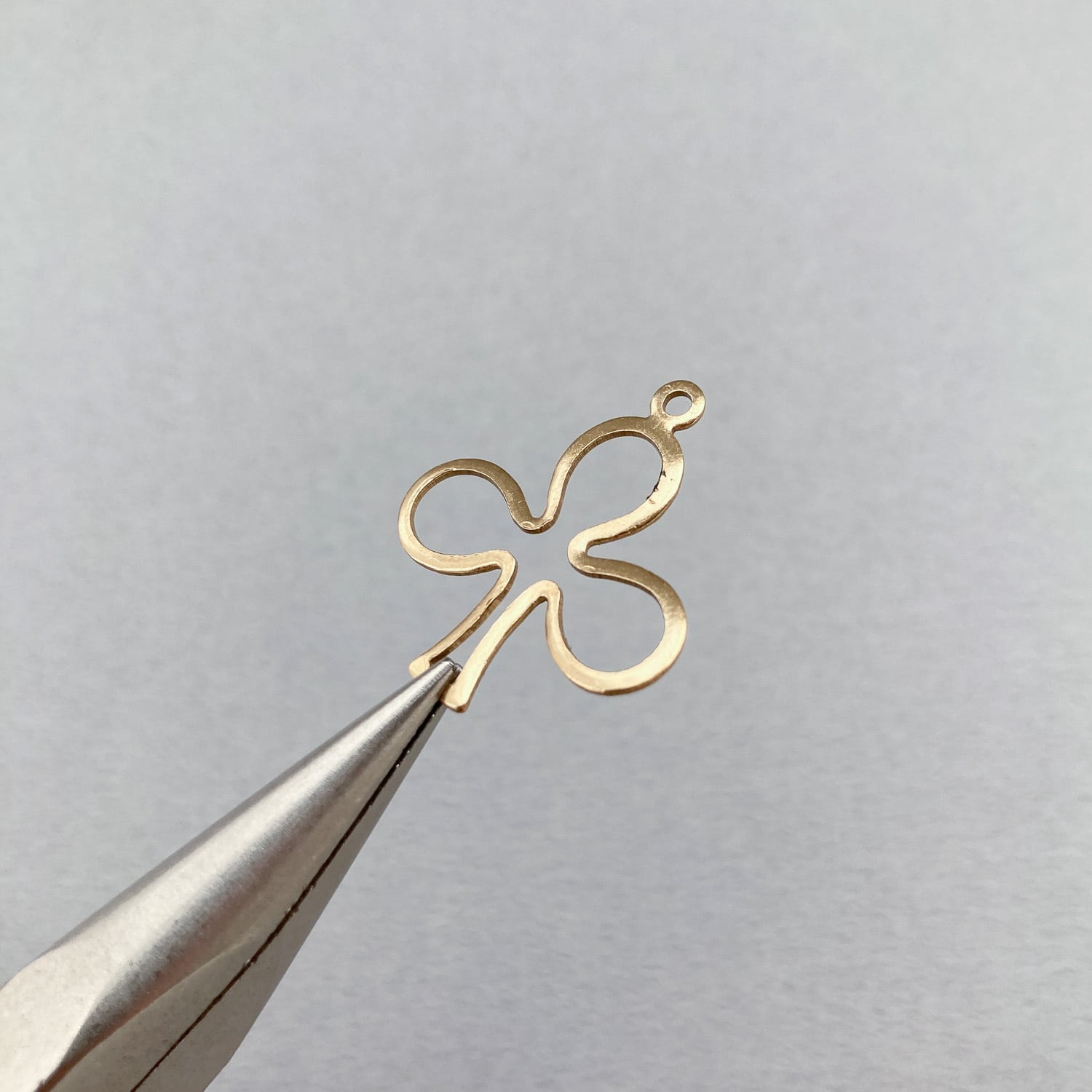 再入荷〉USA真鍮 トランプモチーフフープチャーム | Dua-アクセサリー