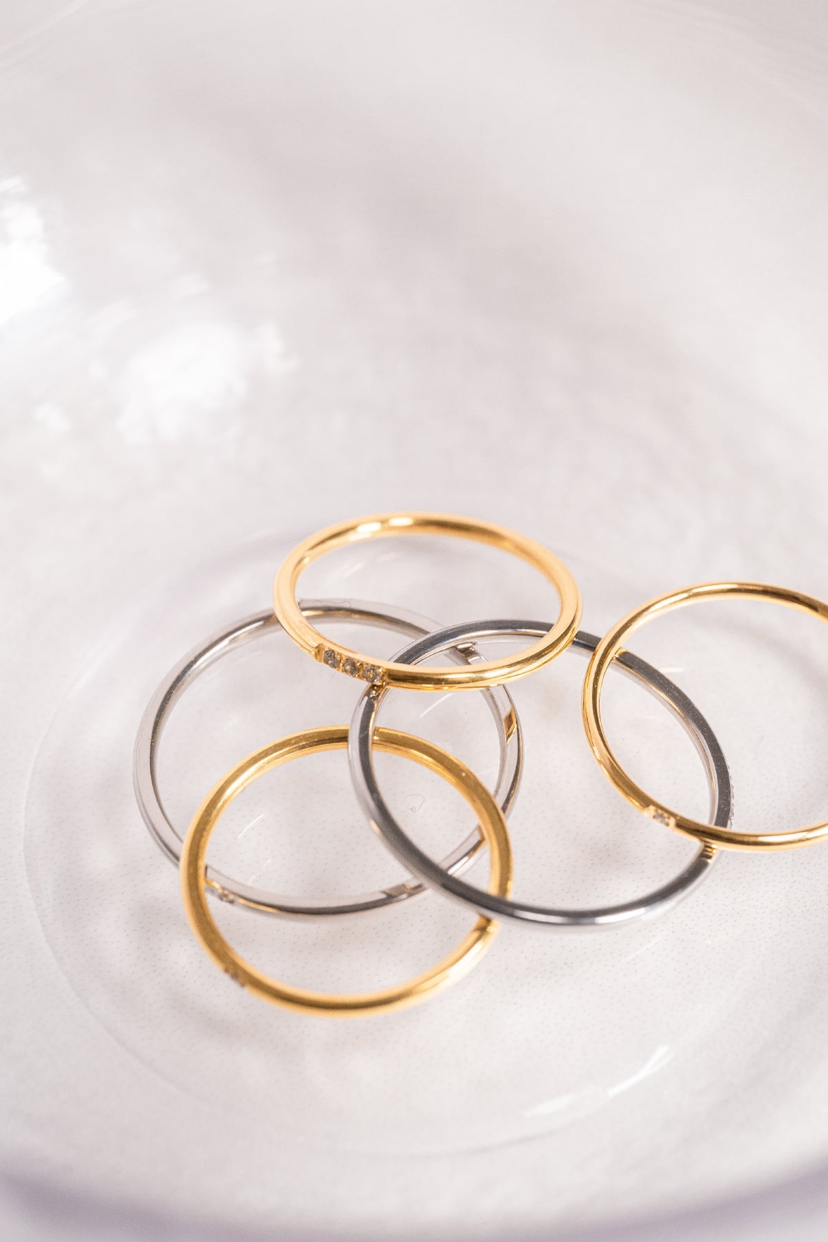 1mm zirconia ring / 3石 | 金属アレルギー対応のアクセサリー crea