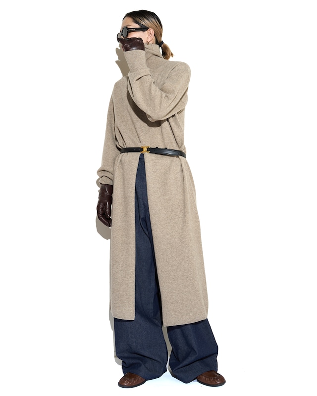 ssstein "EXTRA FINE WOOL KNIT SLIT ONE PIECE〔BEIGE〕"