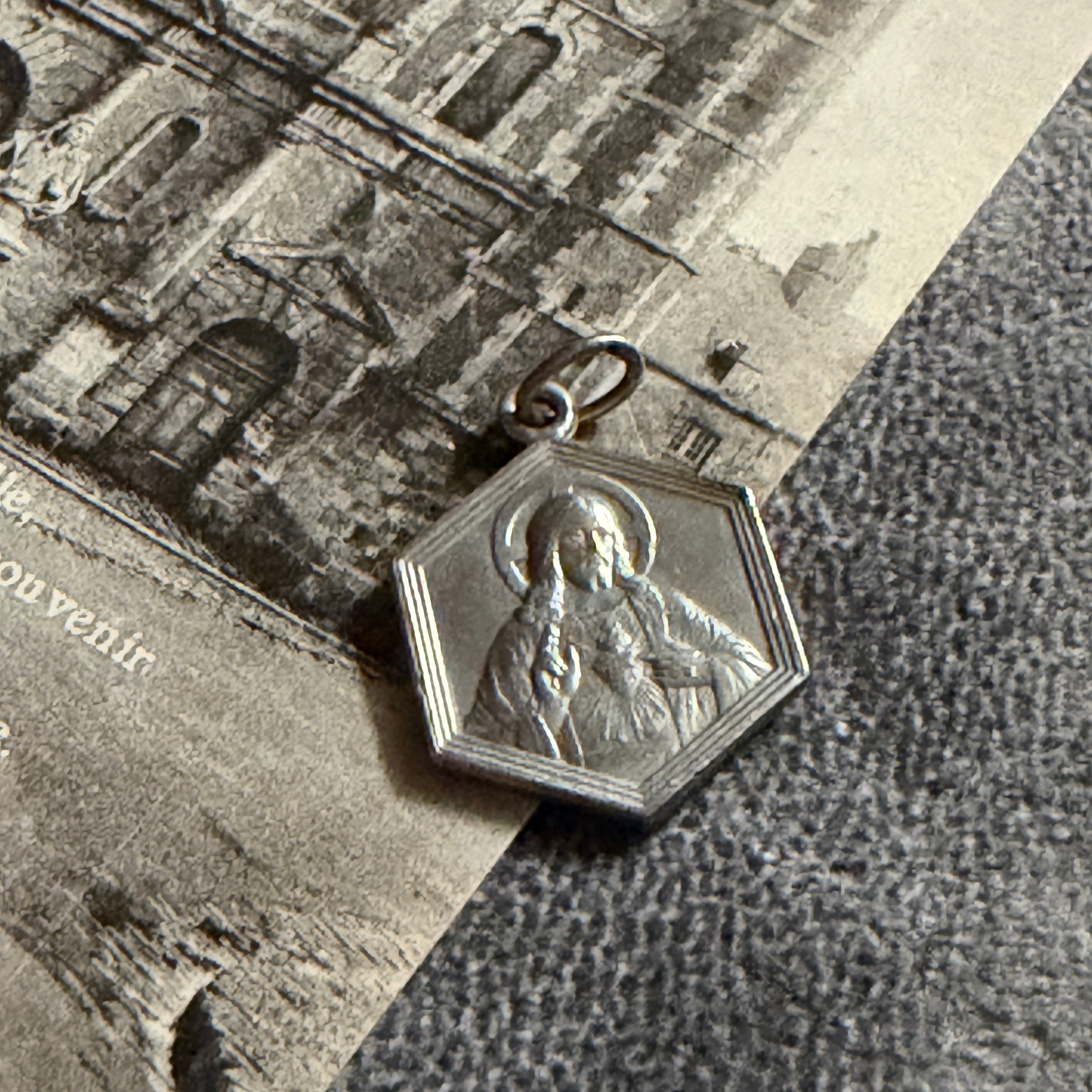 その他のデザイン | Antique medaille Mary