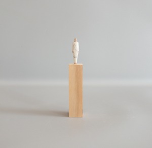 （w34）wood figure 台付