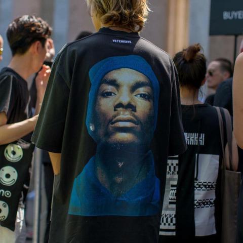 16AW★VETEMENTS ヴェトモン snoop dogg スヌープドッグ バックプリント オーバーサイズ Tシャツ | SOHOO  powered by BASE