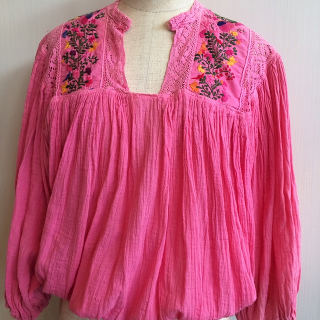70s mexican embroidery blouse
