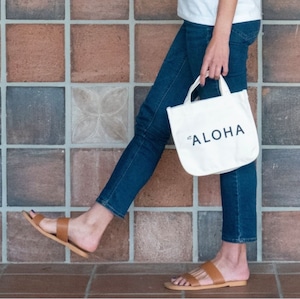 即納【HALEIWA HAPPY MARKET】ALOHAプリントミニトート(navy)