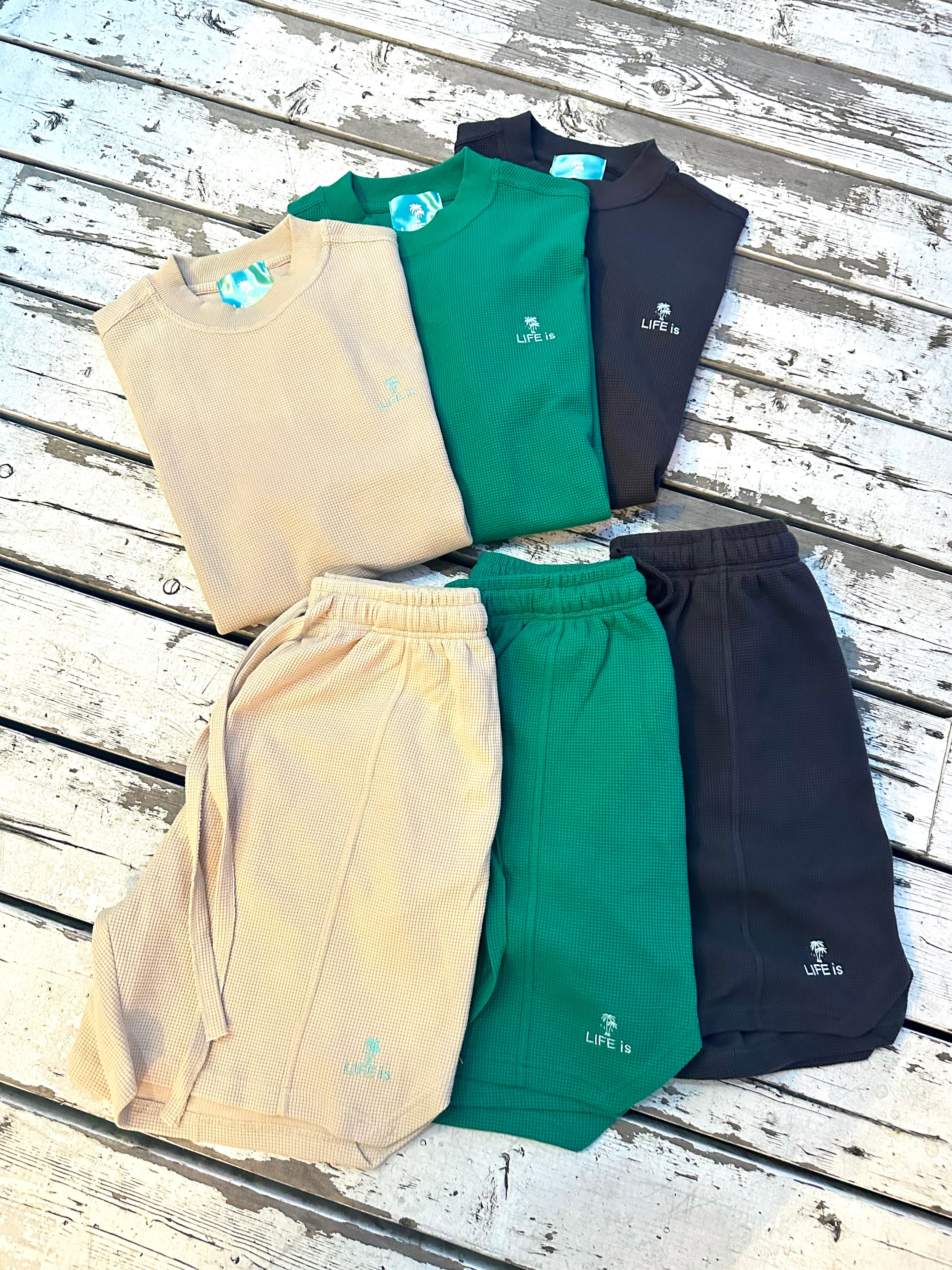 LIFE is 刺繍ワッフルセットアップ¥18,000+tax(¥19,800)