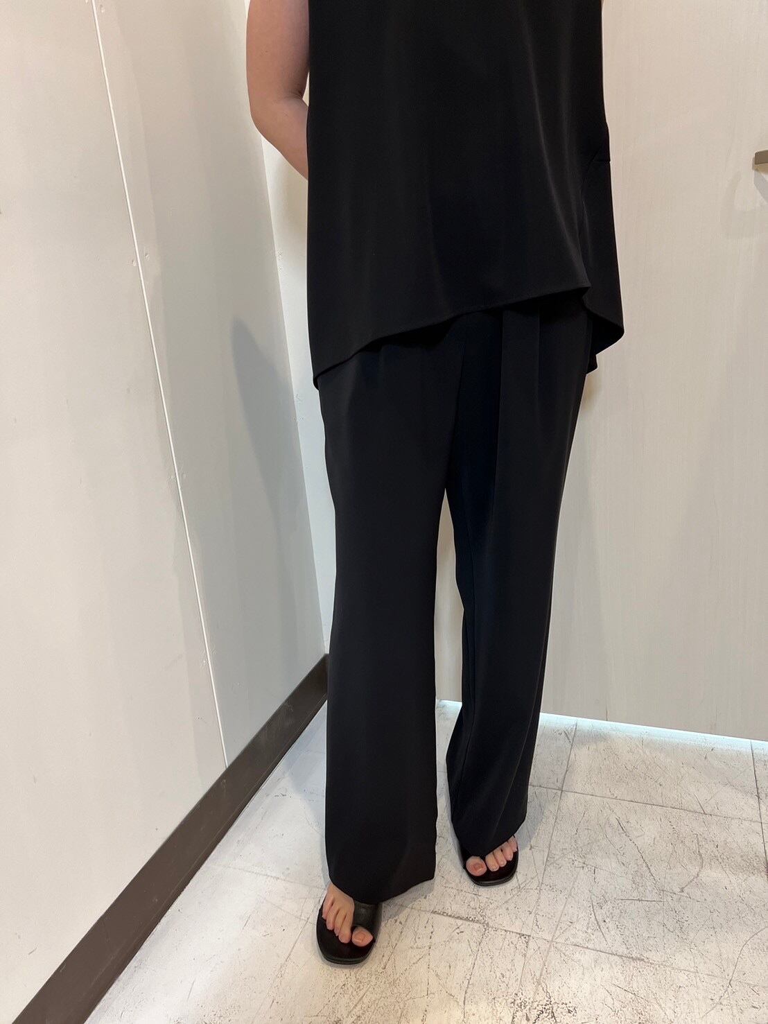 【CHIGNON】落ち感○アシメブラウス　1743-514