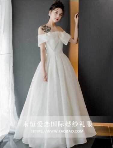 bullion フォギードレス（オフホワイト） 豪華！ ウエディングドレス ホワイトトレーン オフショルダー