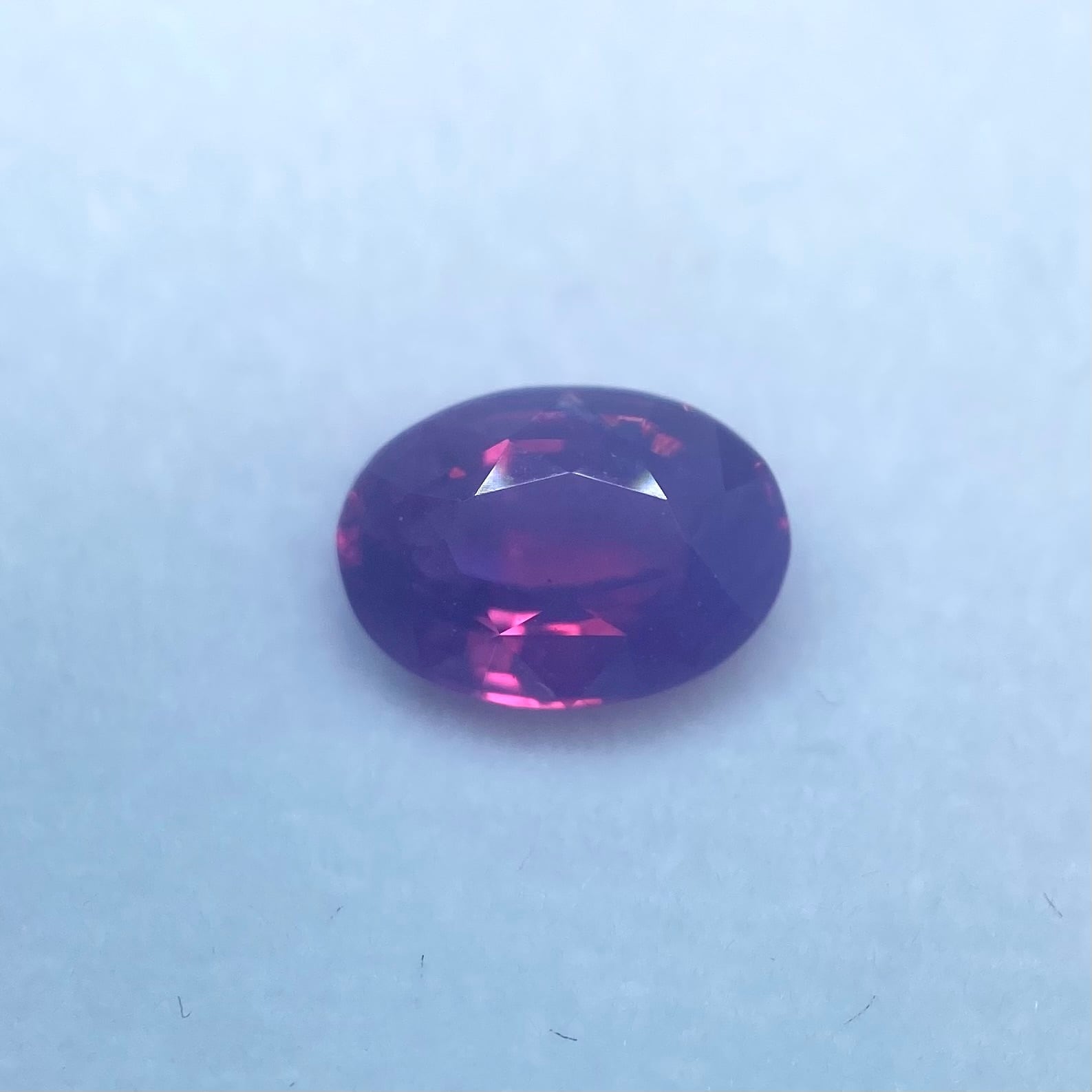 妖艶カラーのサファイア