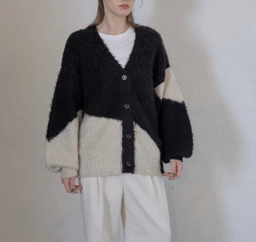 ブークレVネックカーディガン