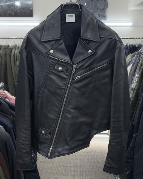 SS2020 VETEMENTS ASYMMETRICAL BIKER JACKET