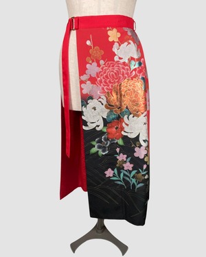 着物重ねスカート(振袖より制作) Kimono Overlay Skirt (Made of Furisode-Kimono)
