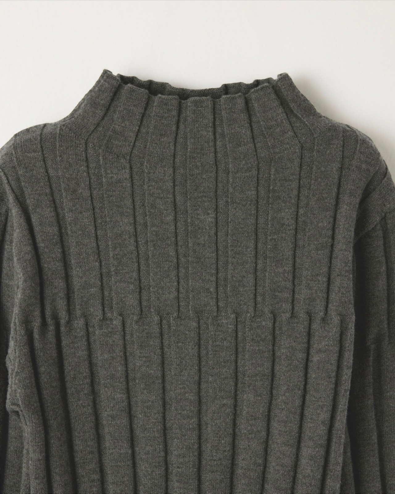 DU260723 Button Lib Tops