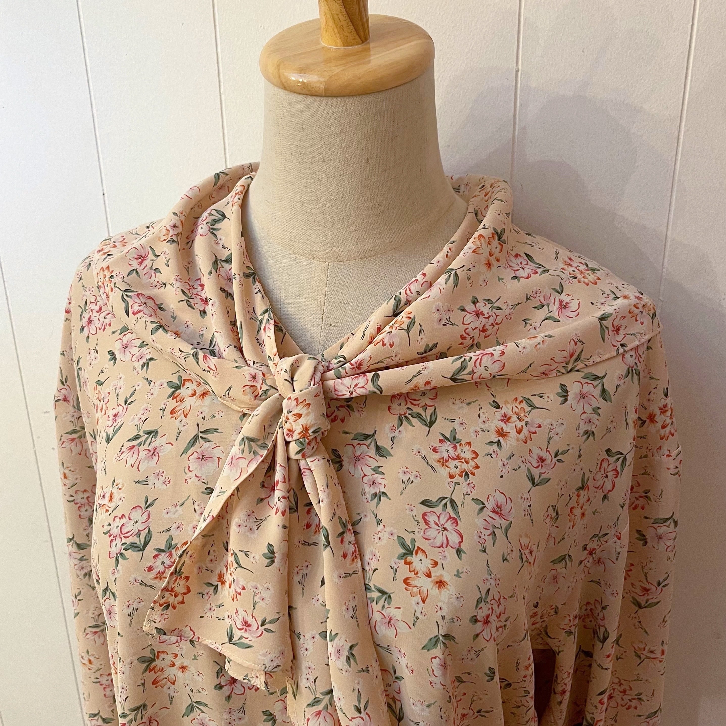 pale pink sailor collar blouse