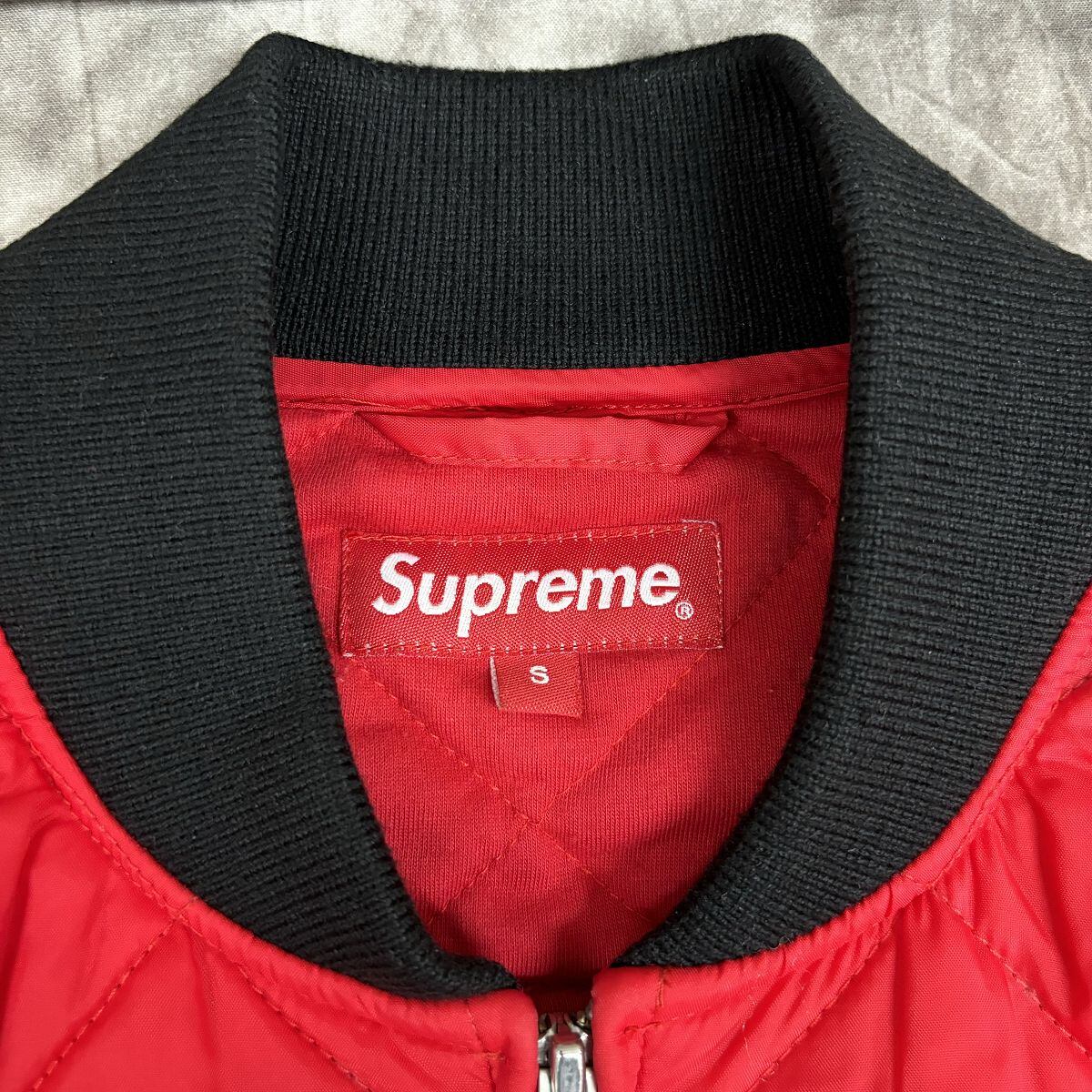 Supreme/シュプリーム【16SS】Sequin Patch Quilted Bomber Supreme/シュプリーム【16SS】Sequin Patch Quilted Bomber