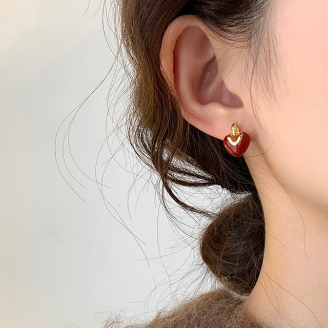 red heart pierce K633