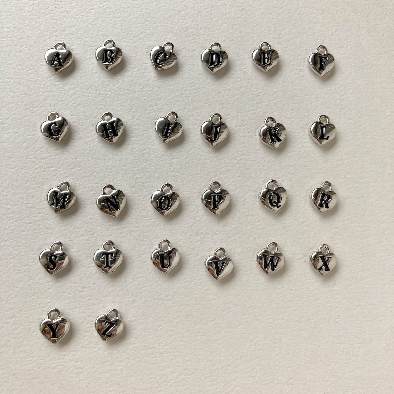 16K アルファベットハートチャーム　パーツ ミニハートアルファベットチャーム（シルバー） | Dua-アクセサリー