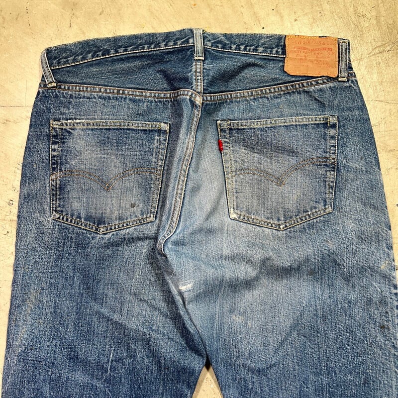 60's LEVI'S リーバイス 501 デニム Big E 初期 Vステッチ ズレカン 足長R 刻印6 レインボーステッチ W36 希少  ヴィンテージ BA-2099 RM2518H | agito vintage powered by BASE