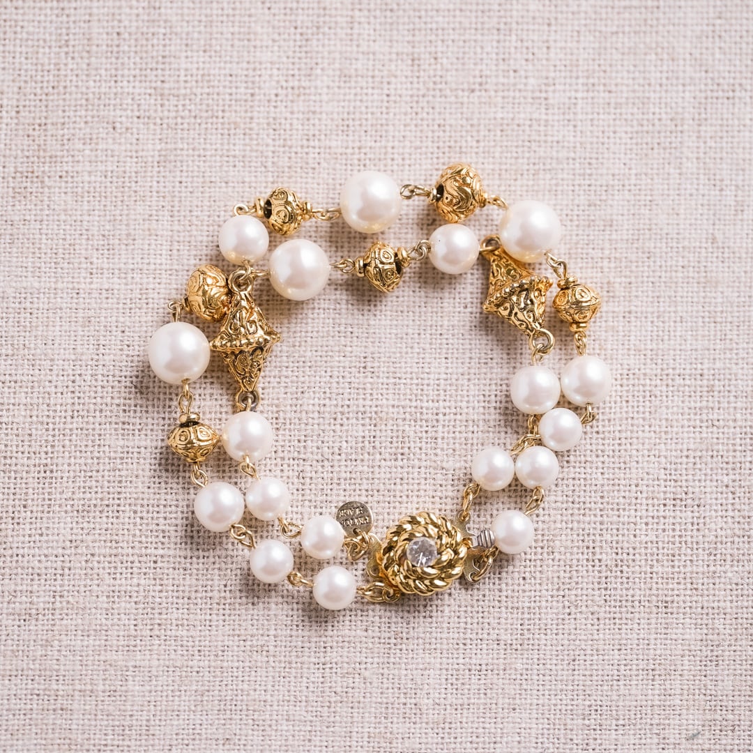 Valentine's Day Marche: Peyton Place costume pearl bracelet