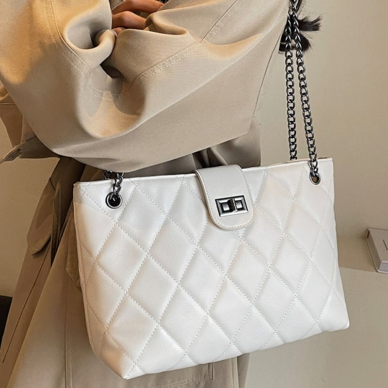 キルティングチェーンショルダートートバッグ Me0951 | Melffy