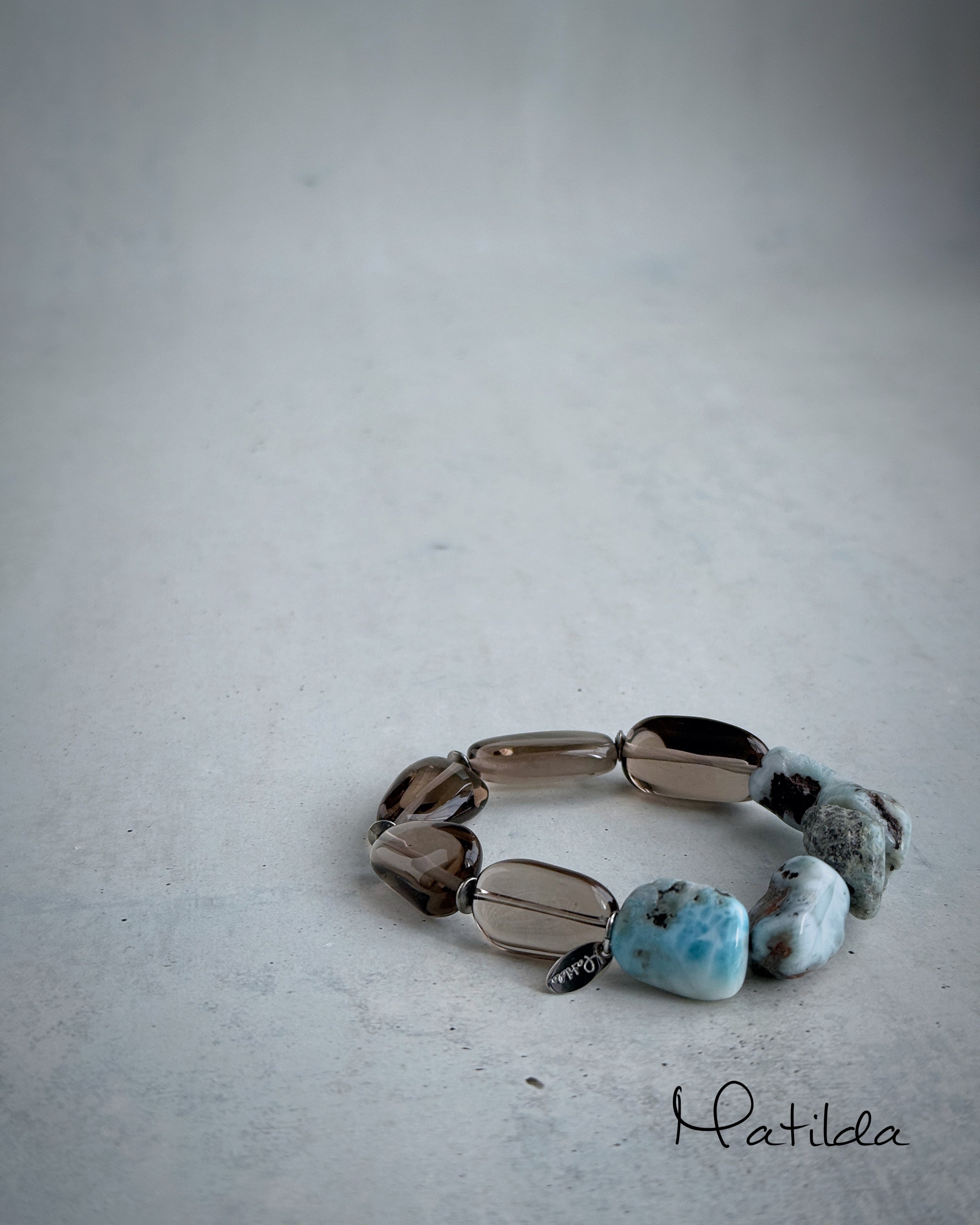 bicolor bracelet(ラリマー×スモーキークォーツ)