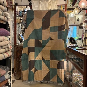 TOPANGA Homefurnishing Mod mosaic throwket　モッドモザイクスローケット　130×180cm　ブルー　オレンジ　アイボリー　ミッドセンチュリー　モダン　ジオメトリック　幾何学模様　ソファカバー　ベッドカバー　ブランケット　カーテン