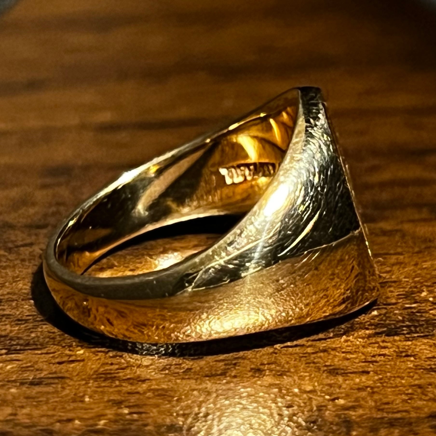 VINTAGE TIFFANY & CO. 14K Gold Circle Monogram Signet Ring | ヴィンテージ ティファニー  14K ゴールド サークル モノグラム シグネット リング | THE OLDER VINTAGE powered by BASE