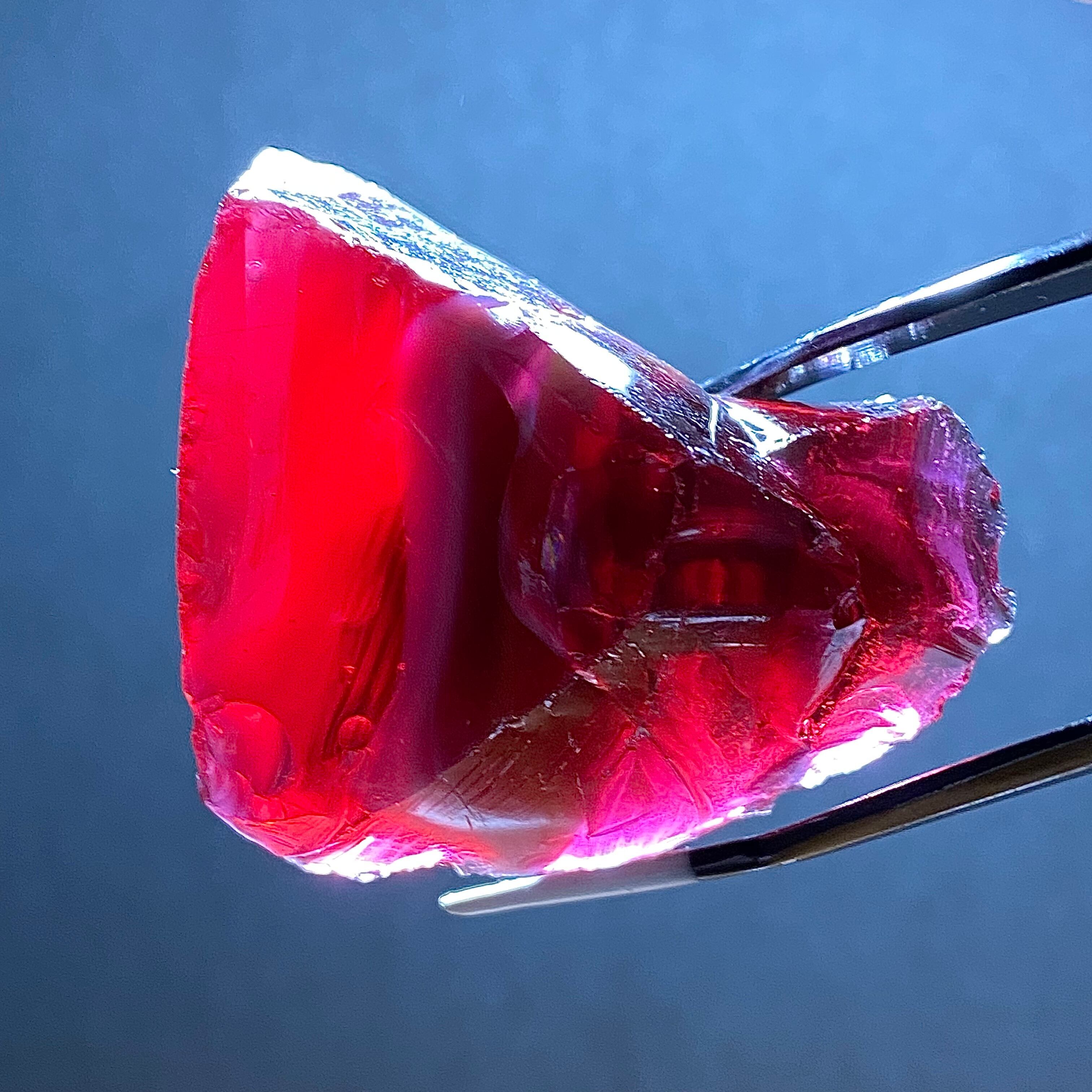 送料無料】シエラネバダ産アンダラクリスタル原石 フォルテヴェリタス