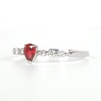 ペアシェイプ ルビー リング pt900 / 0.280ct / DA 0.120ct