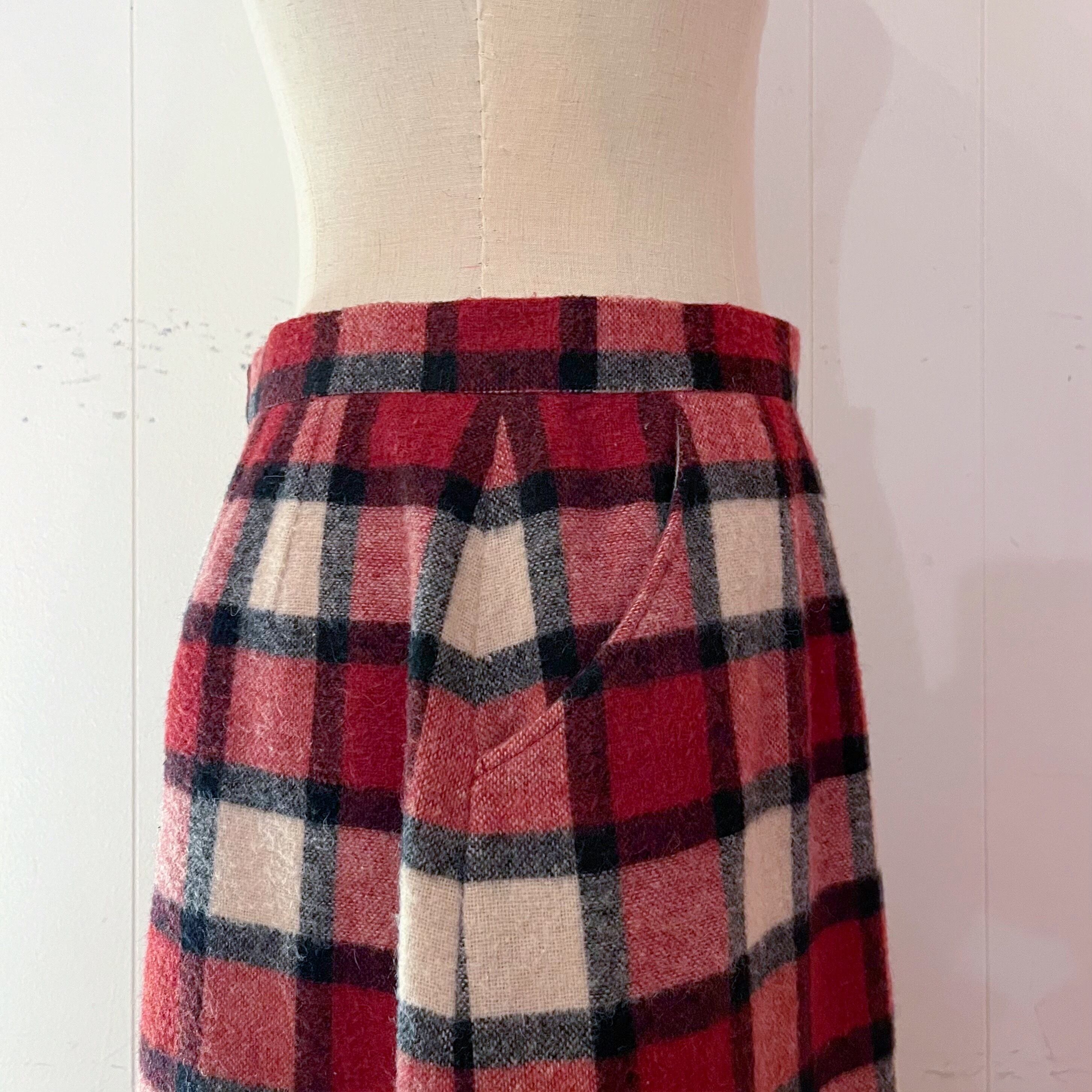 red block check wool long skirt