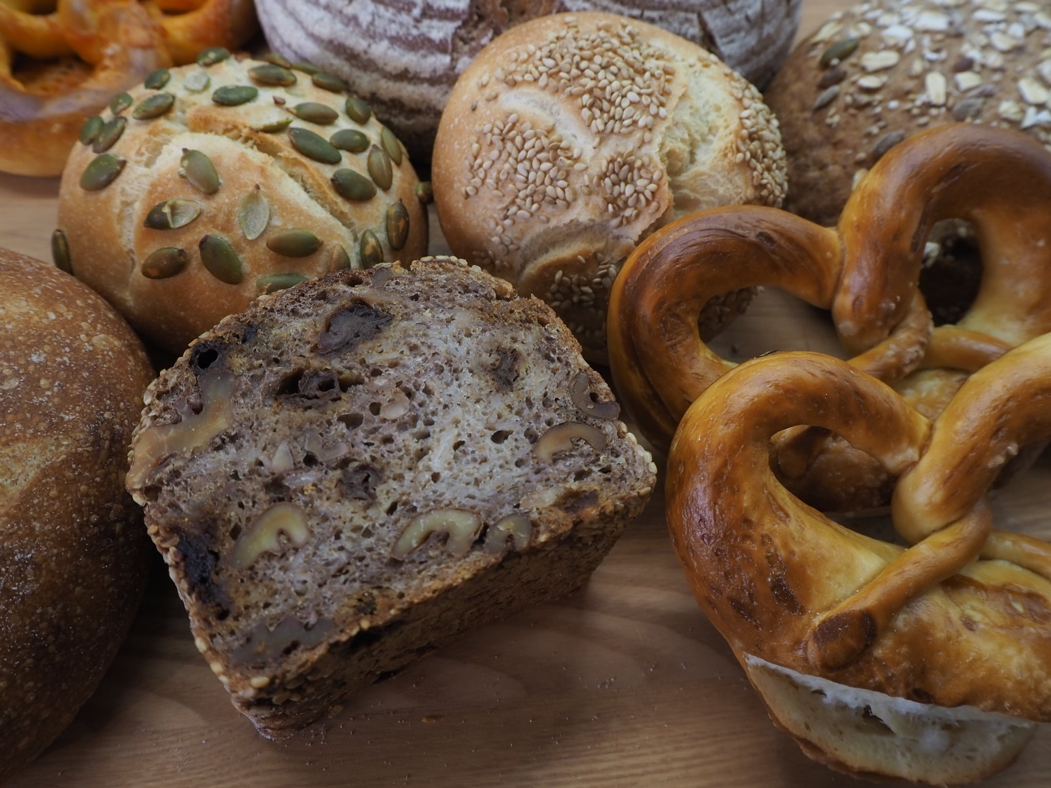 天然ライブロック　ドイツパン Blauのおすすめパンセット | ドイツパン backhausblau