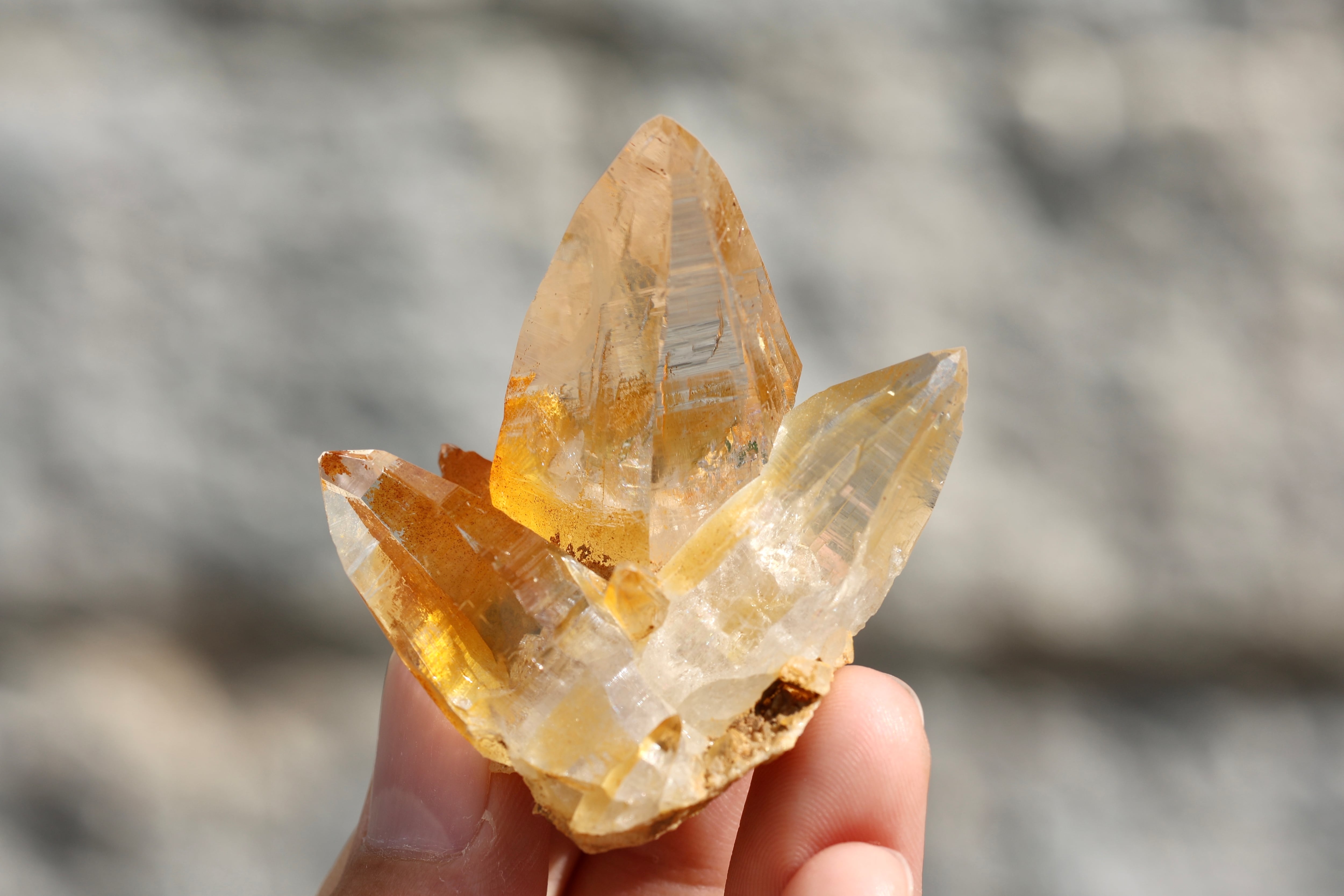 ヒマラヤ水晶 ガネーシュヒマール産 | 石垣島の夜光貝アクセサリーと