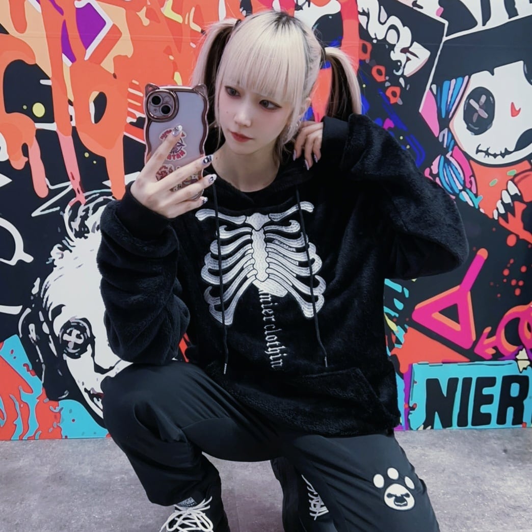 先着39点限定サンキュープレゼント》全刺繍ふわもこプルオーバー