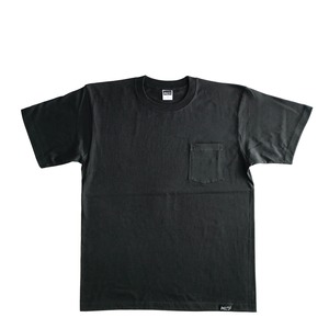 Mountain One pocket T-shirt  /  Dark gray
