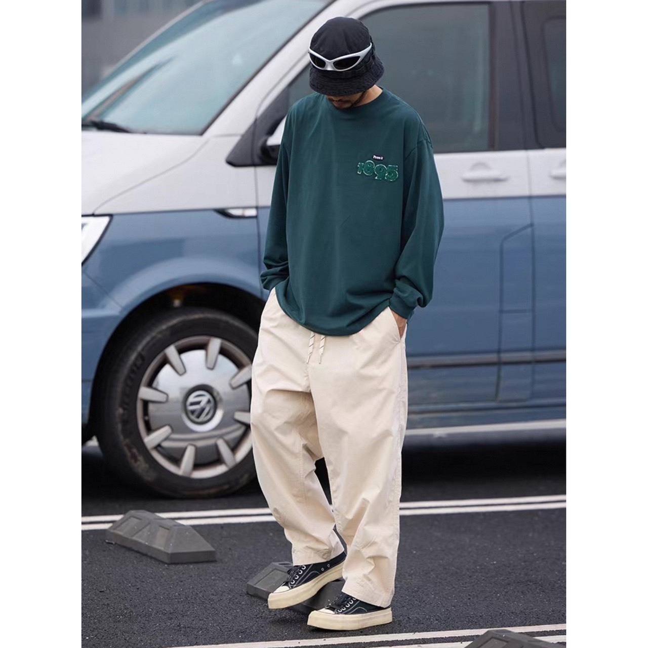 Embroidered logo t-shirt 1049 - 11