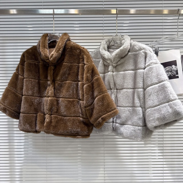 Fur stand collar short coat　B3765